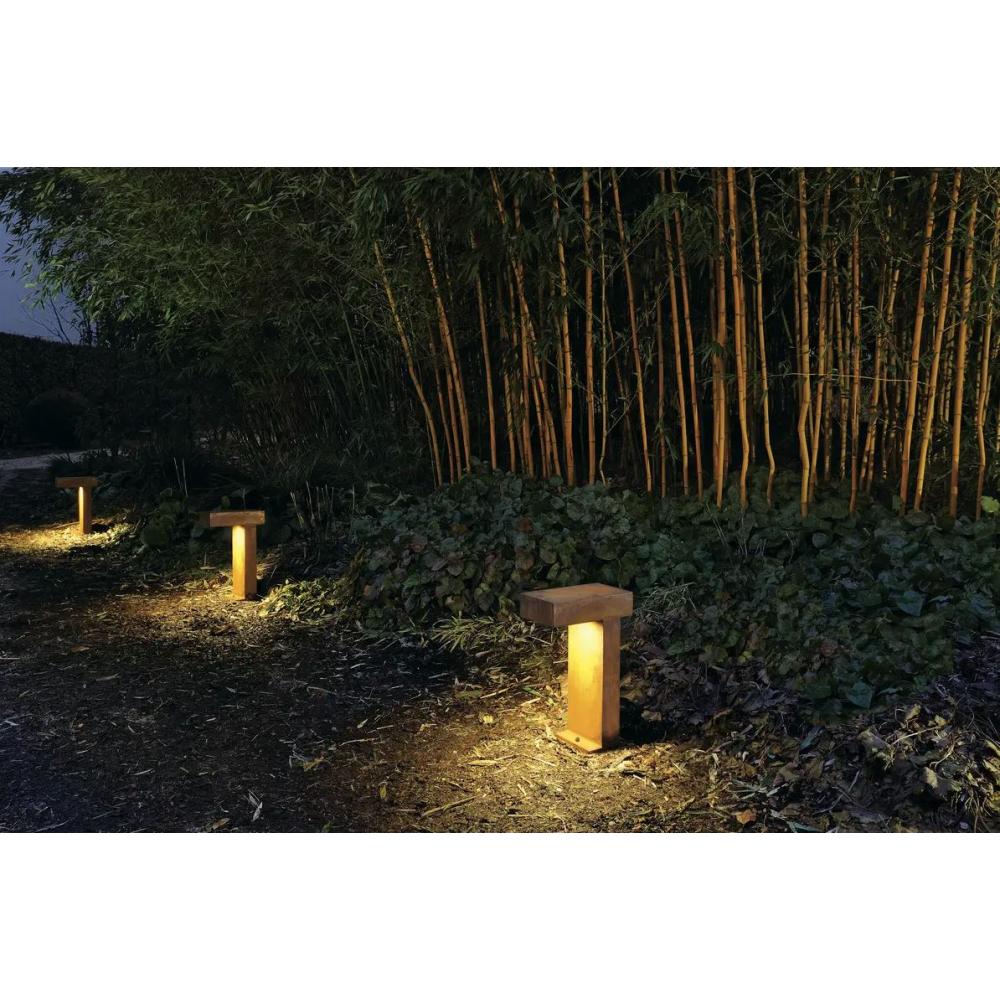kertvilagitas kerttervezes korten corten rozsdas acel loft design ipari modern kerti kulteri vizallo allolampa lampa.jpg